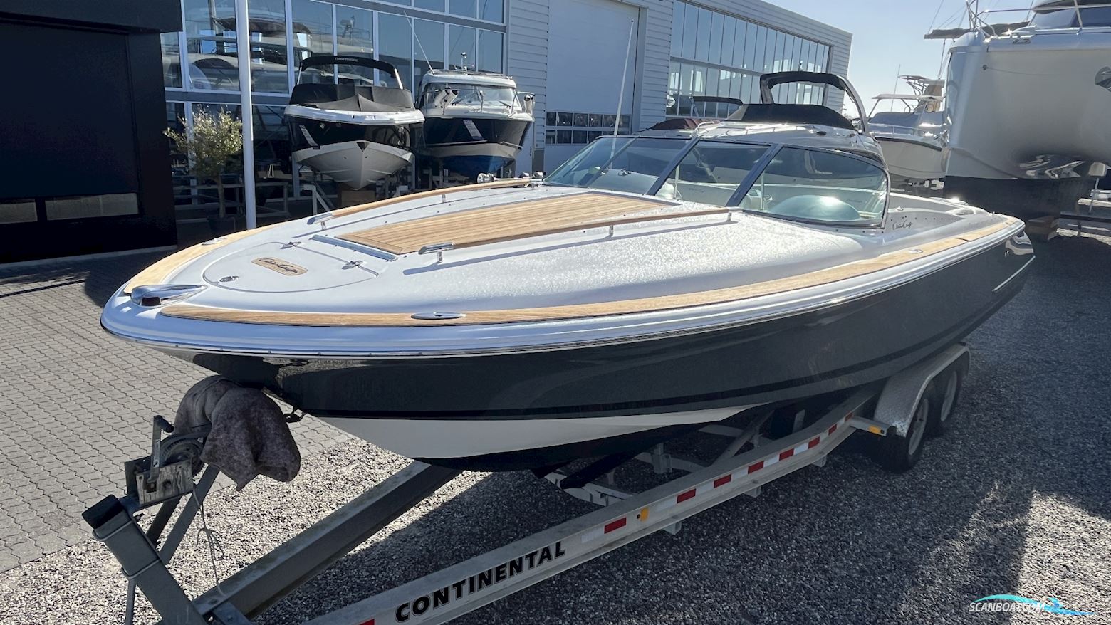 Chris Craft Corsair 28 