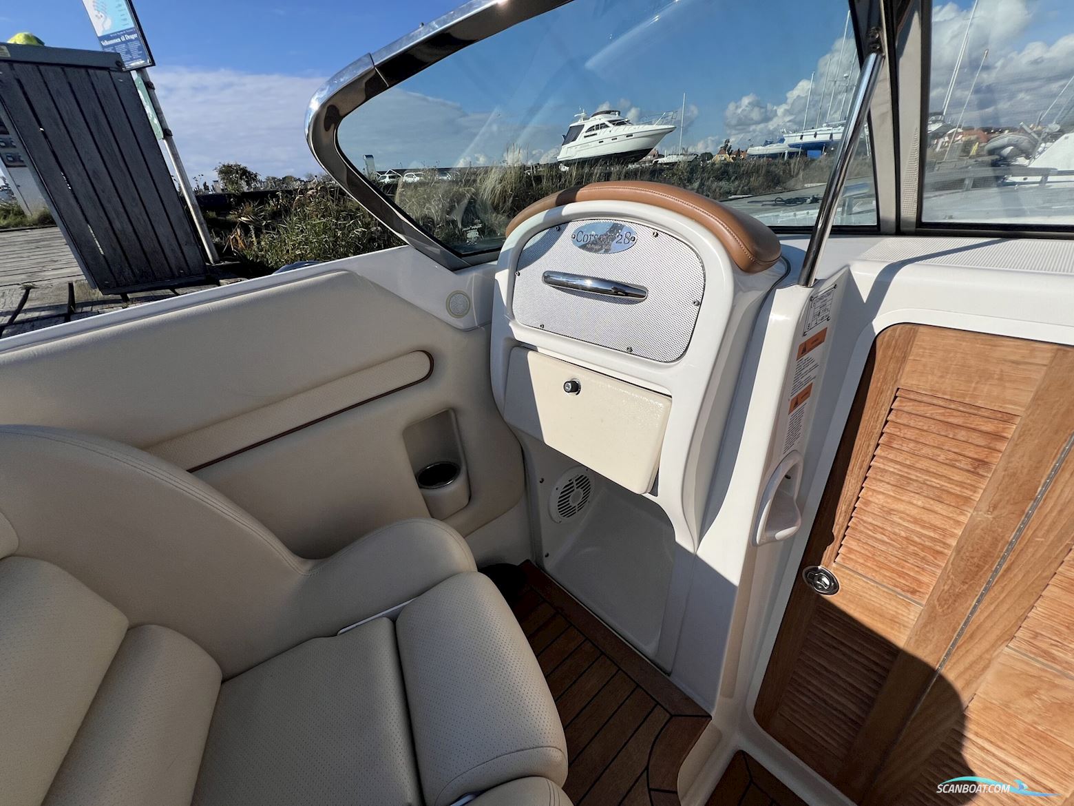 Chris Craft Corsair 28 Heritage Edition