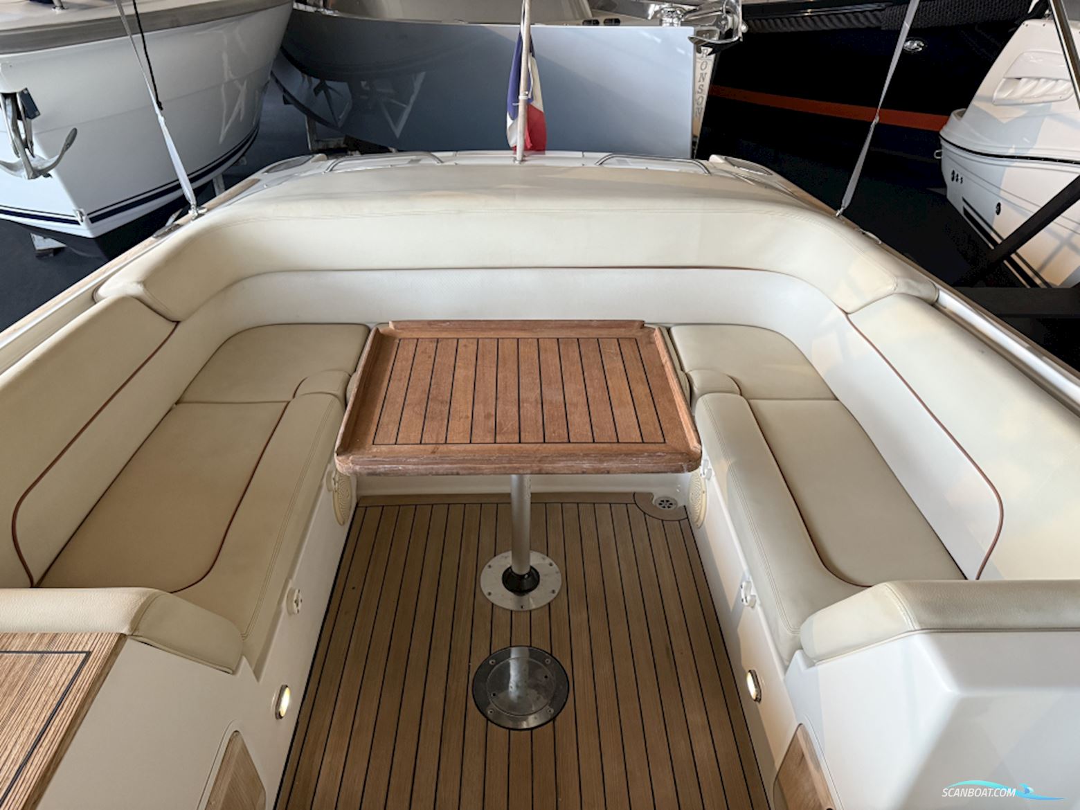 Chris Craft Corsair 28