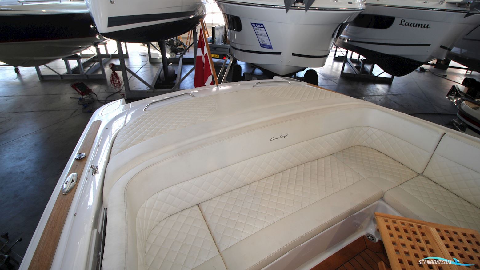 Chris Craft Corsair 28