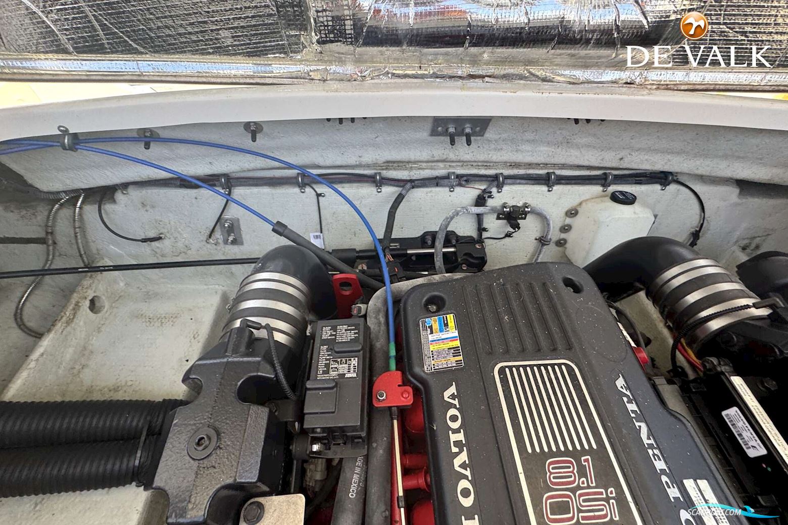 Chris-Craft Corsair 28