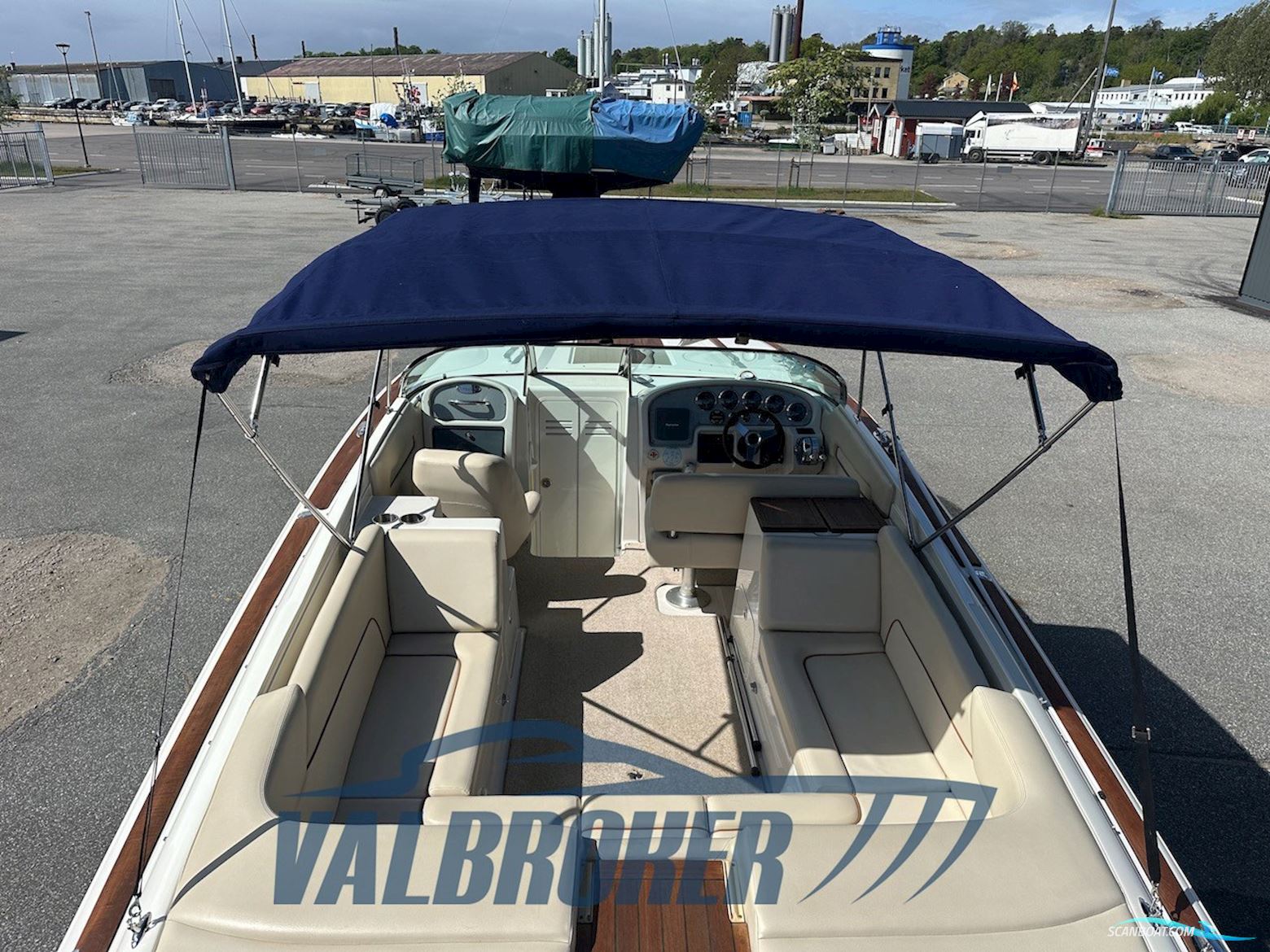 CHRIS CRAFT CORSAIR 28