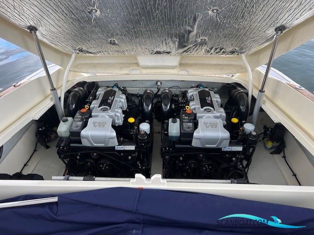 Chris-Craft Corsair 32
