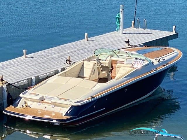 Chris-Craft Corsair 32