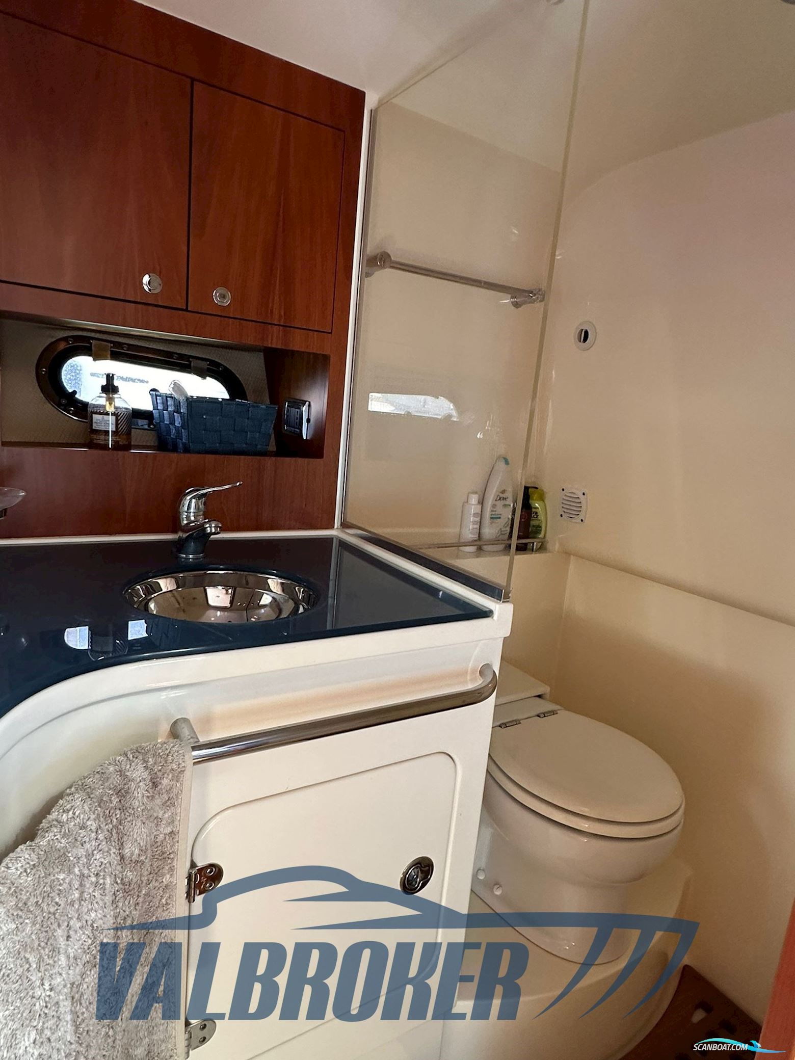 CHRIS CRAFT CORSAIR 36