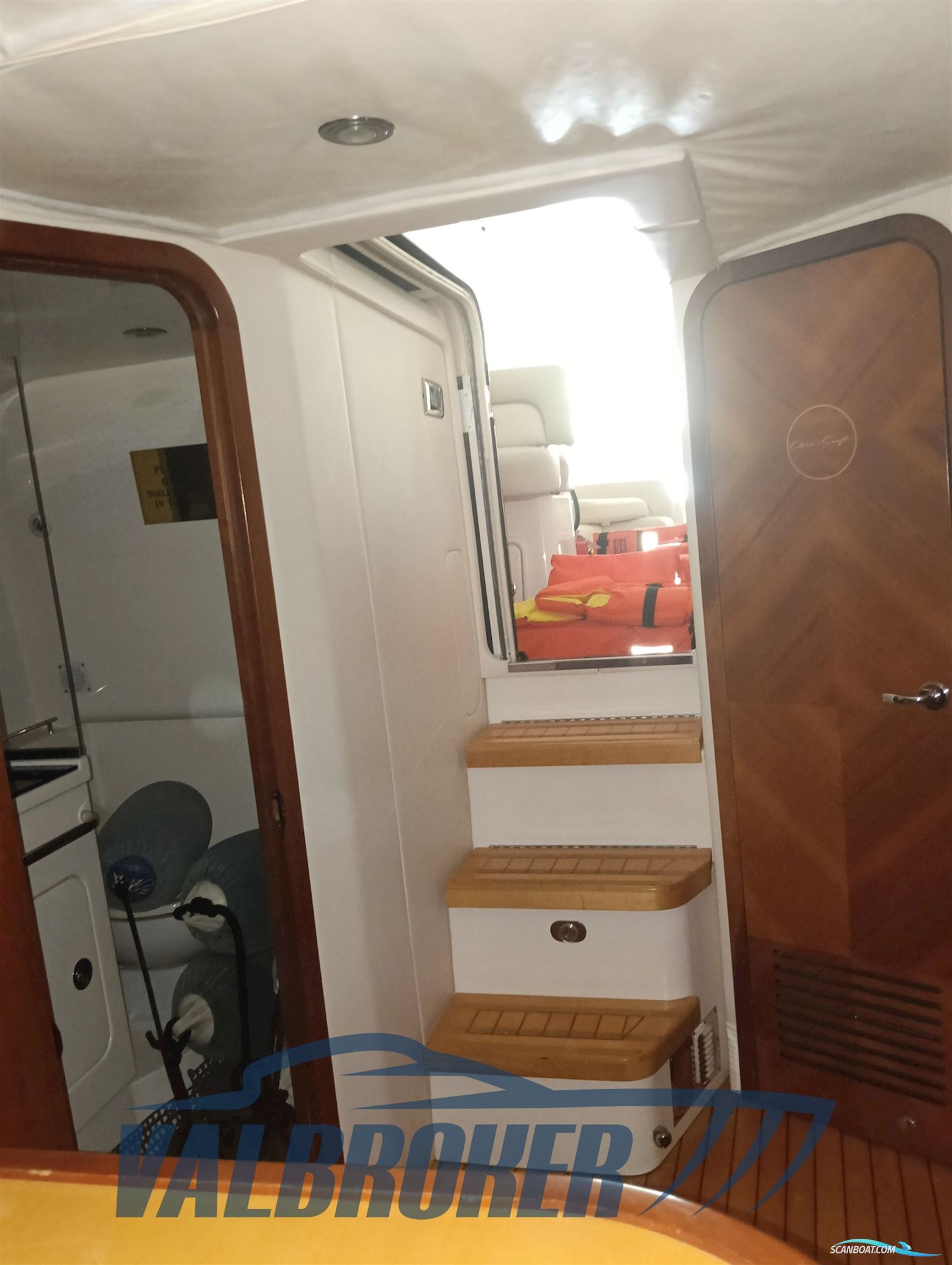 Chris Craft Corsair 36