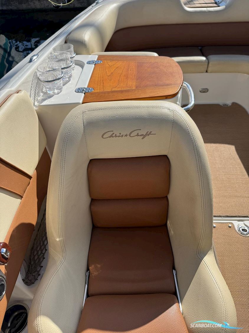 Chris Craft Launch 25