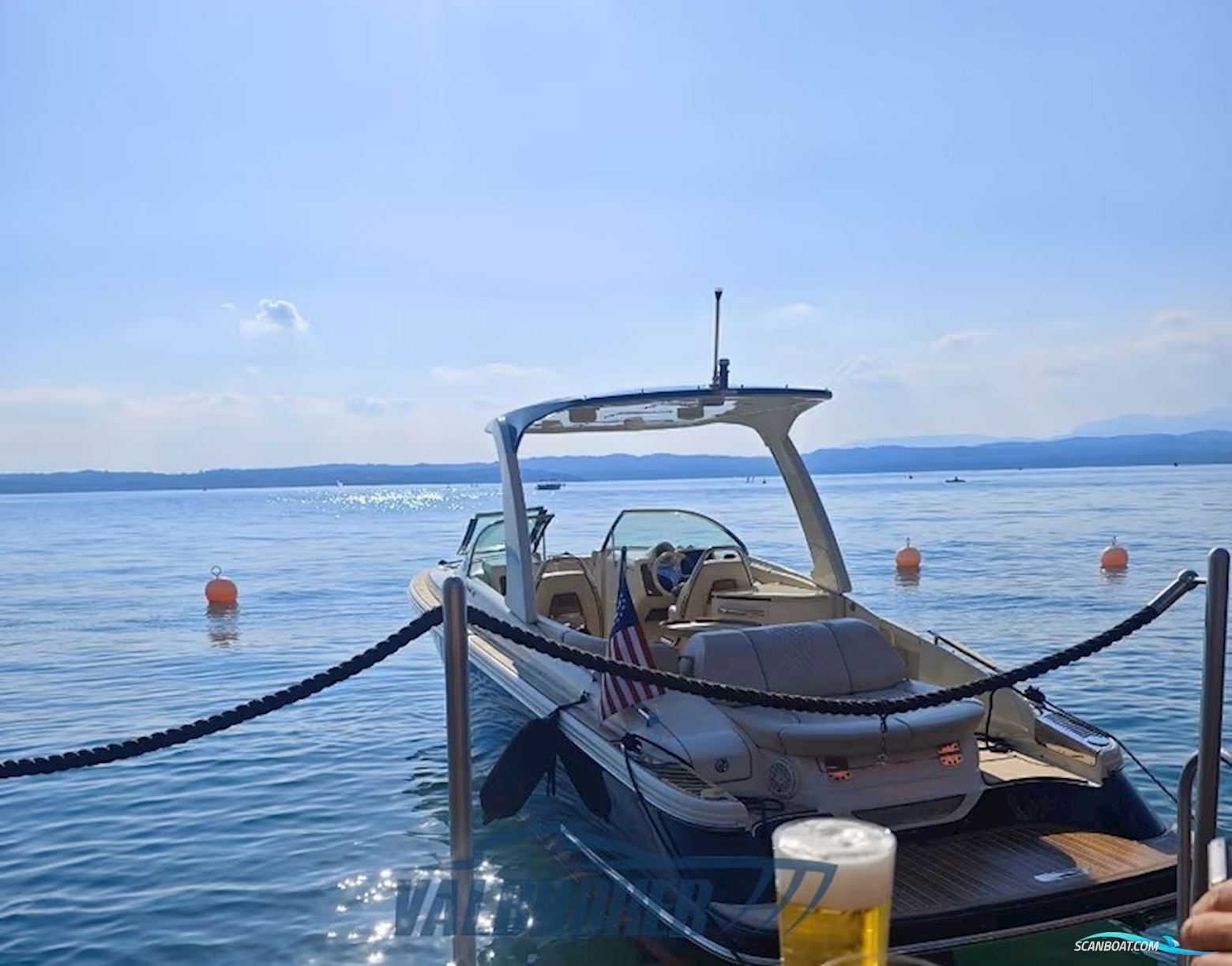 Chris Craft Launch 28 GT - Heritage Edition