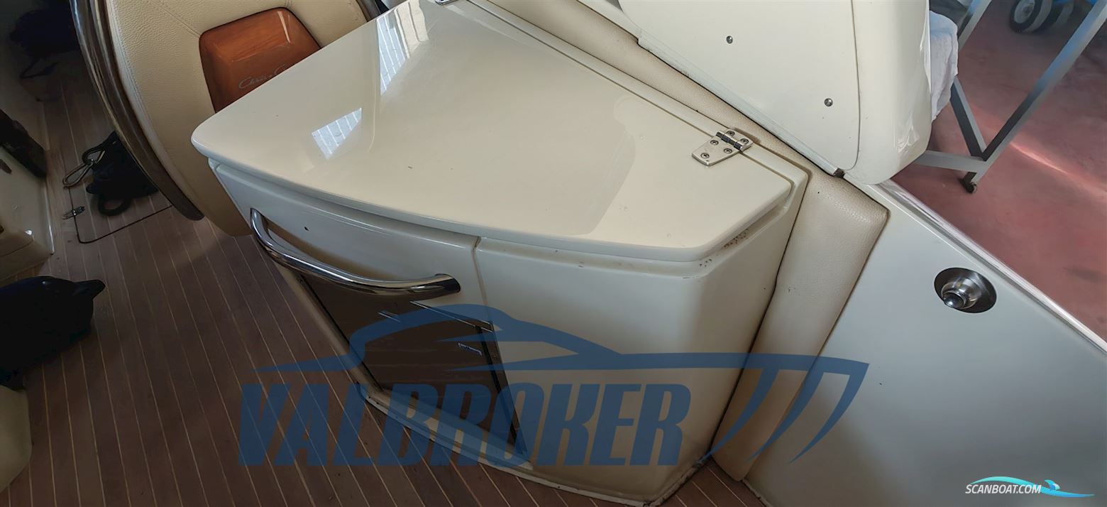 Chris Craft Launch 28 GT - Heritage Edition