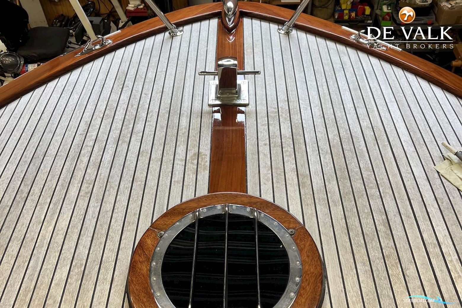 Chris-Craft Roamer Express Deluxe