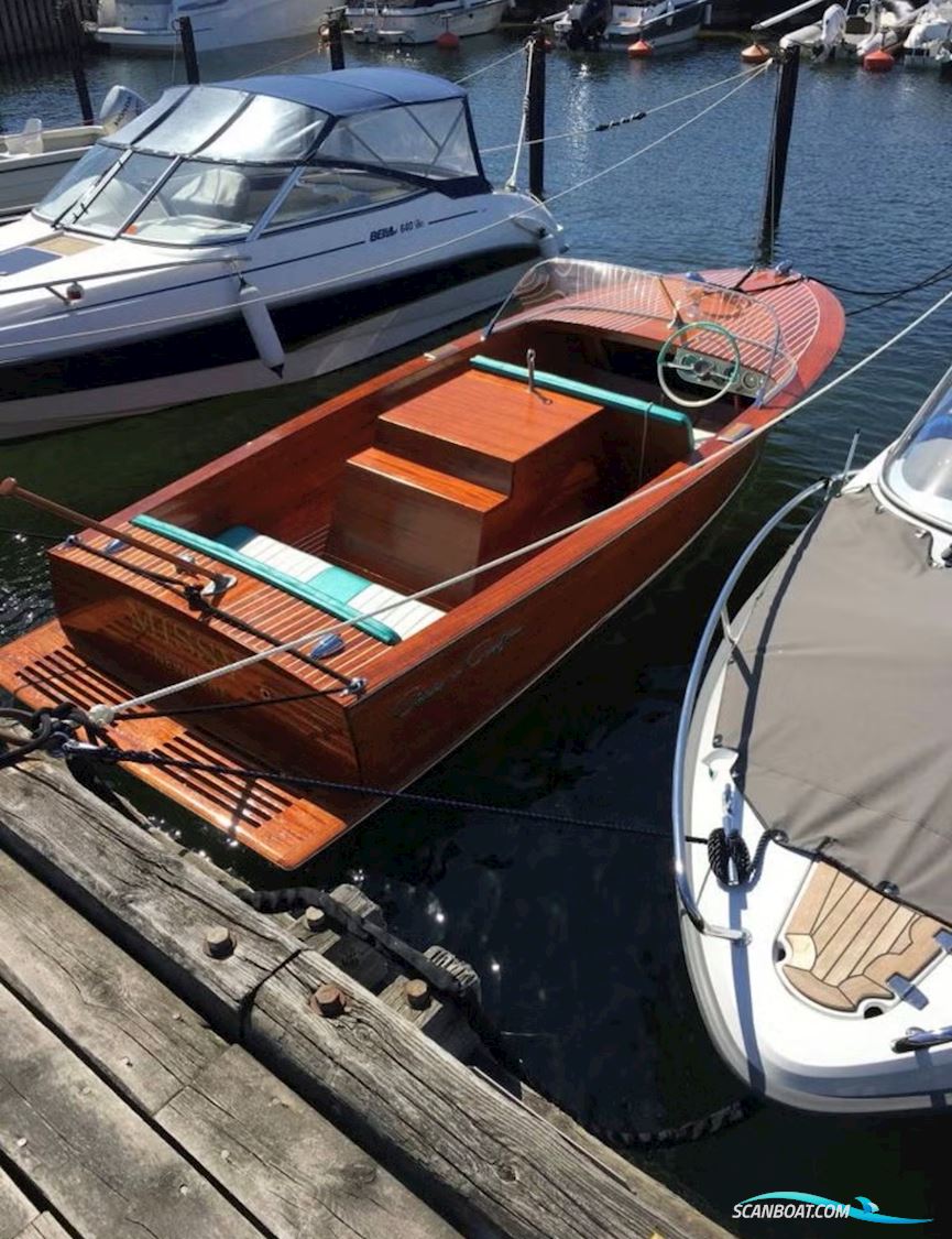 Chris Craft Ski Boat 1959