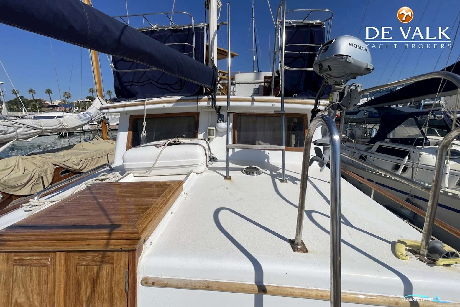 Chung Hwa Boat Building Trawler 34
