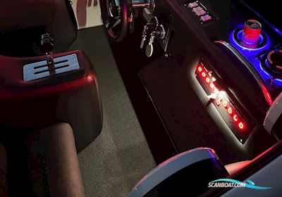 Cigarette 38 Top Gun Motorbåt 2011, med Mercury Racing 700 Sci motor, Tyskland