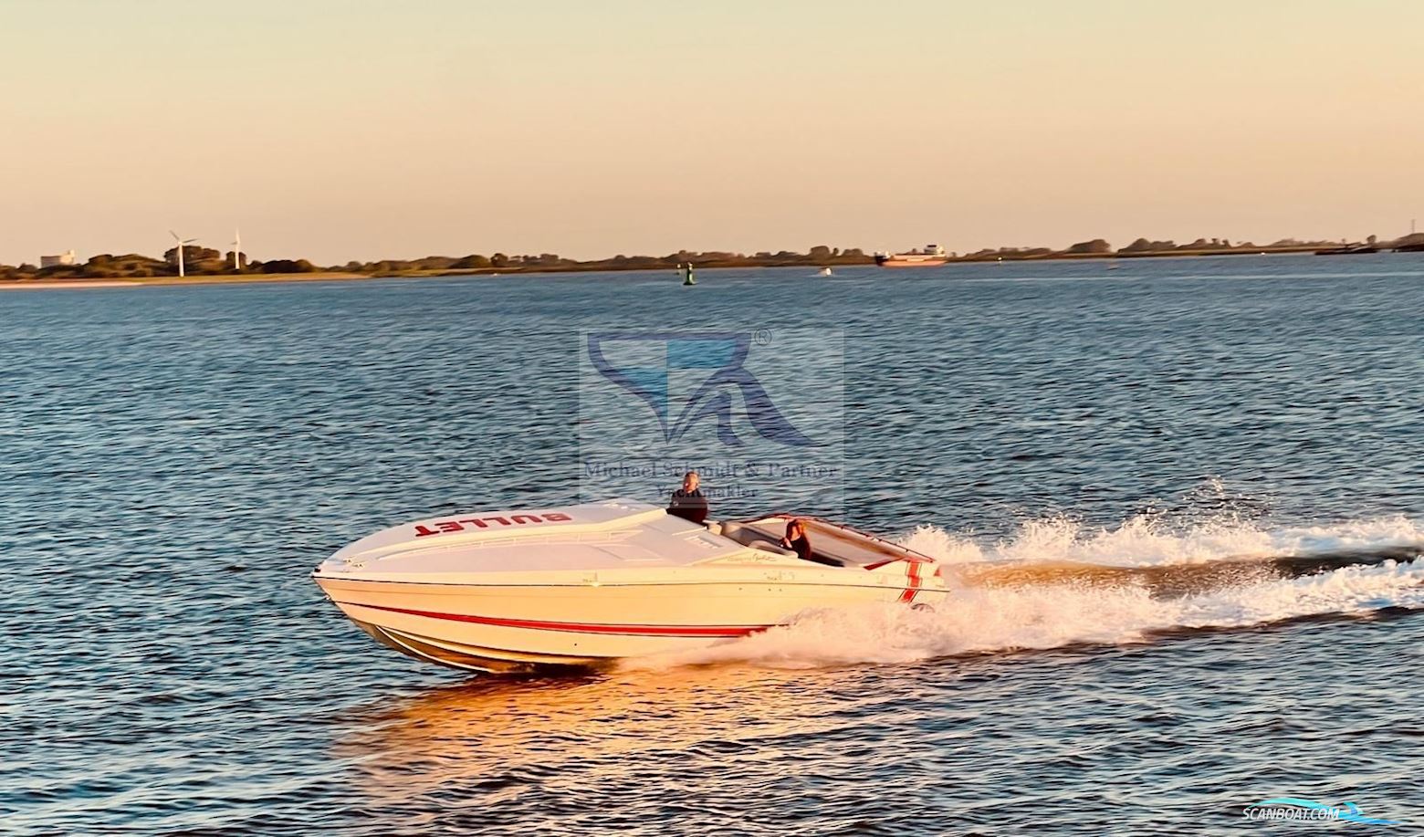 Cigarette R.T. Bullet 31 Motorbåt 1988, med Mercruiser 383 MAG STROKER motor, Tyskland