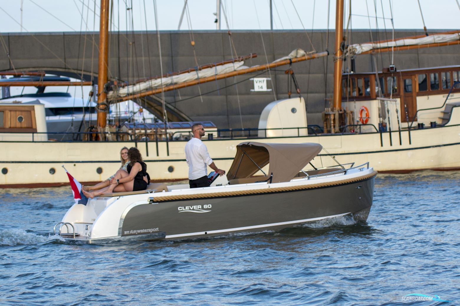 Clever Boats 60 Tender Boot Düsseldorf Deal!