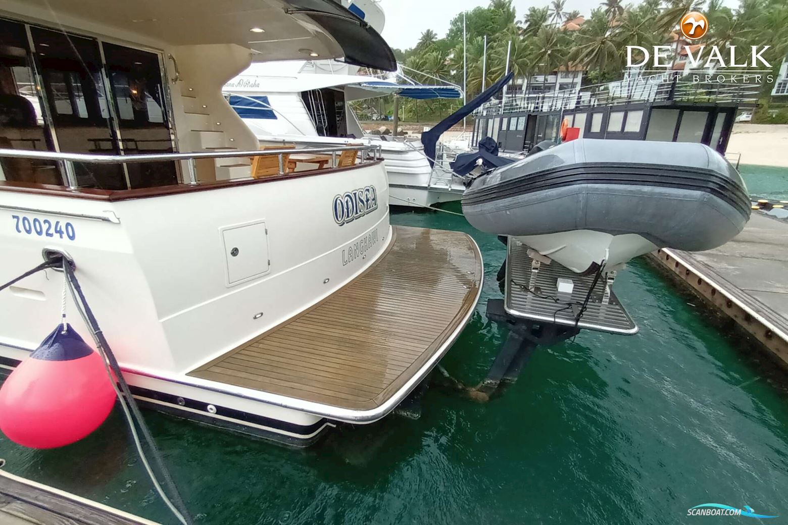 Clipper Motor Yachts Cordova 52