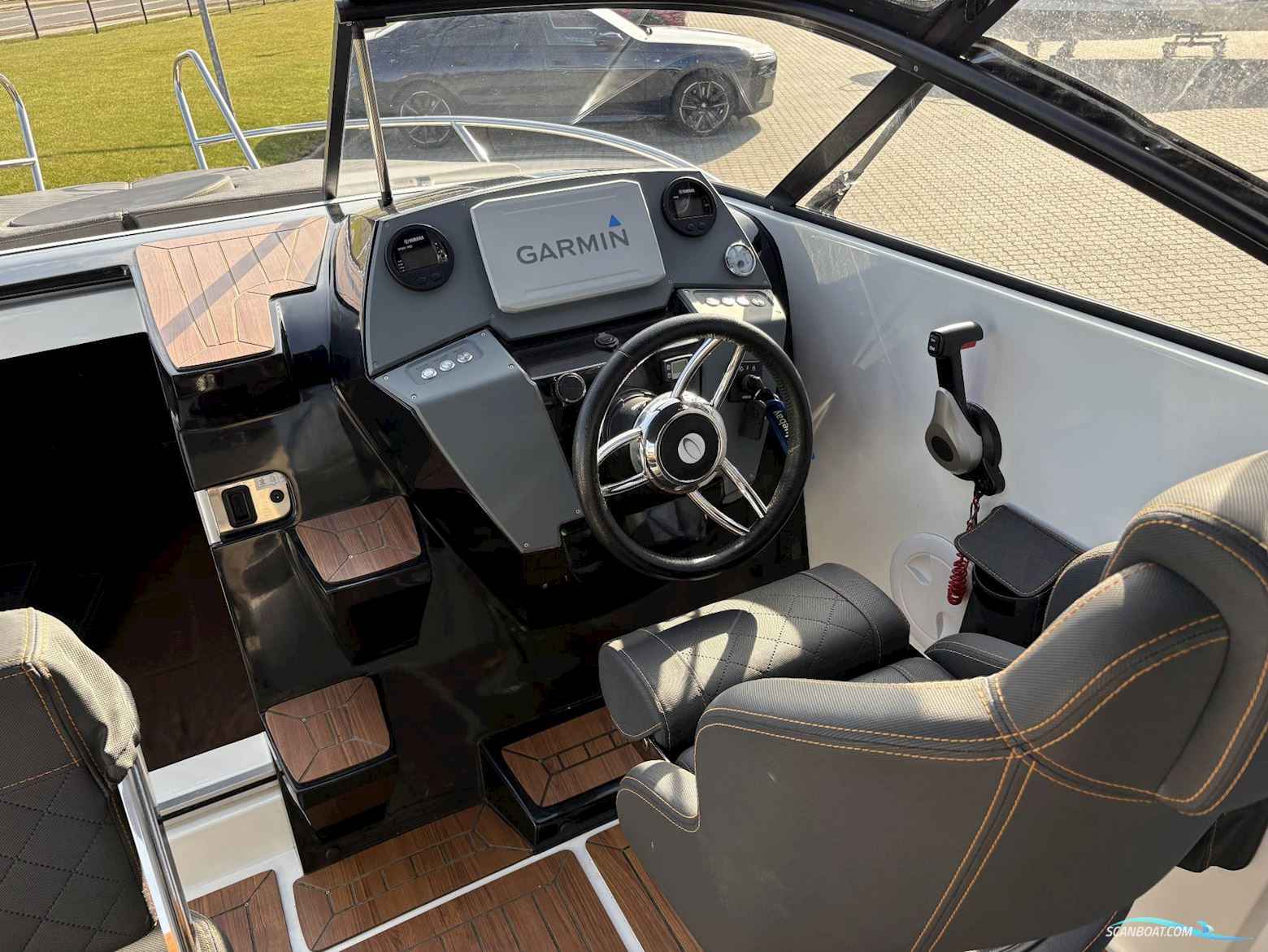 Coaster 600 DC - Yamaha 100 HK/Udstyr