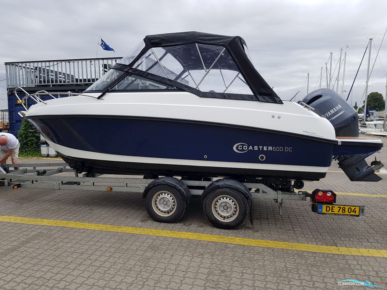 Coaster 600 DC Day Cruiser