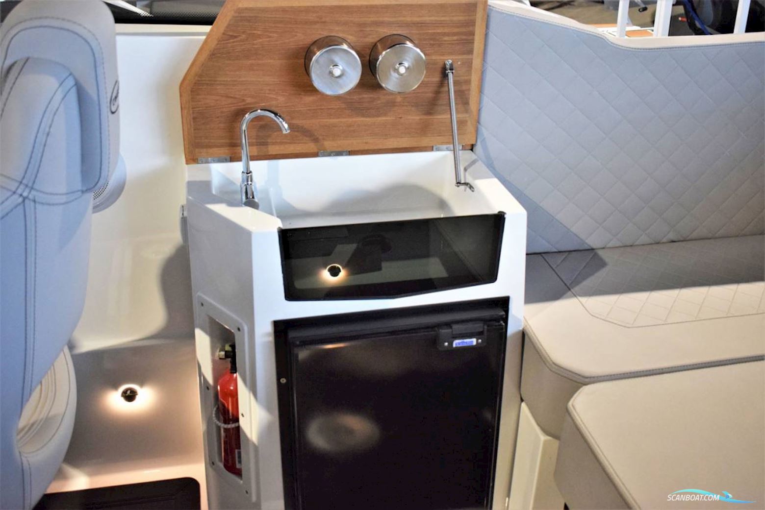 Coaster DC7 - 150 HK Yamaha/Udstyr