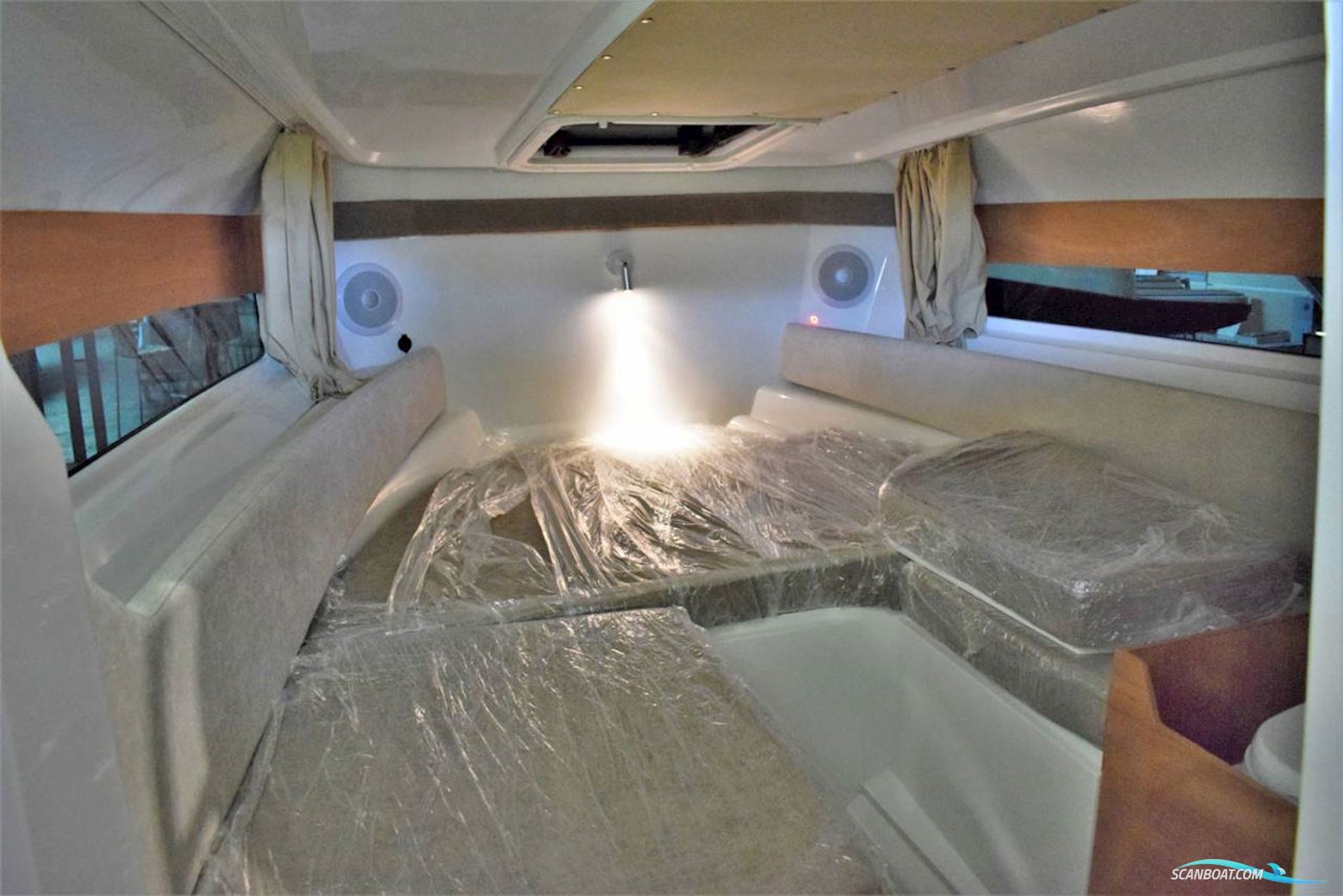 Coaster DC7 Med Udstyr