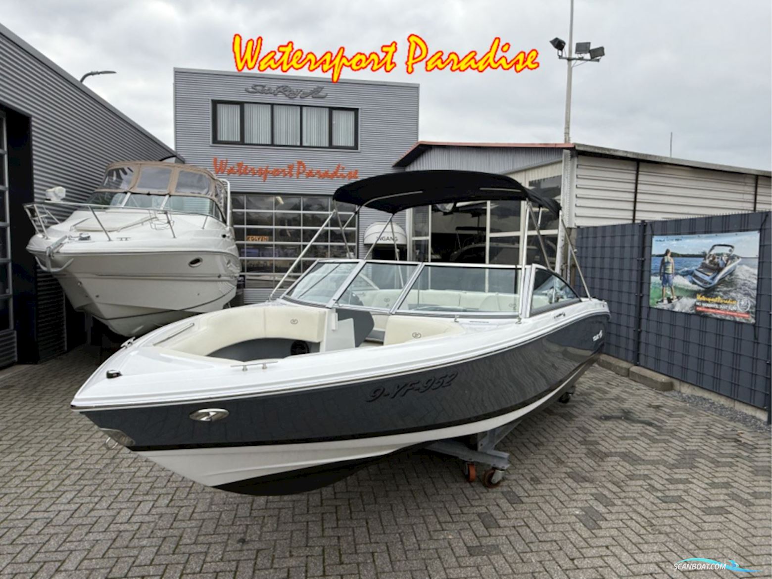 Cobalt 220 S/r Motorbåt 2023, med Mercruiser motor, Holland