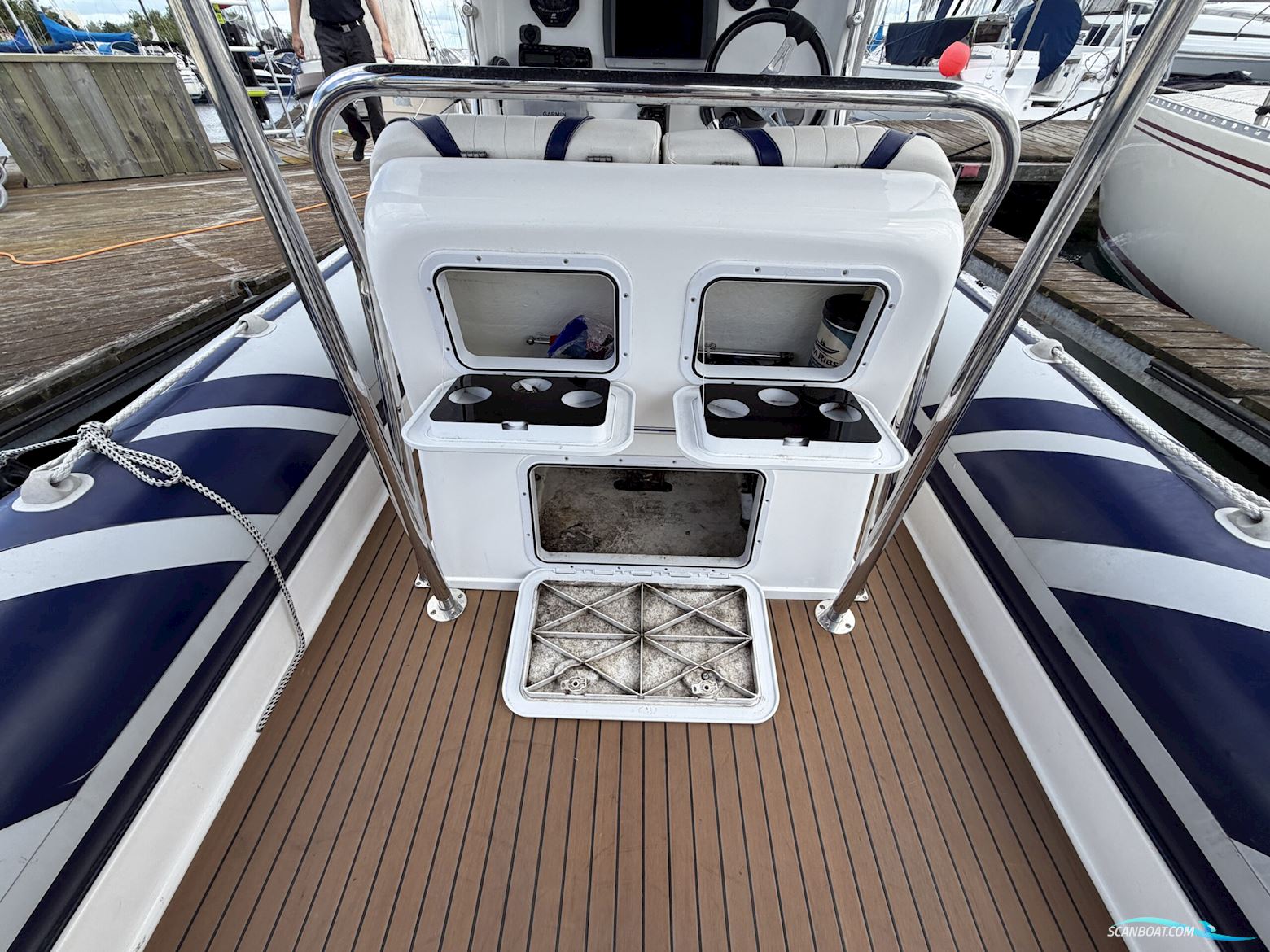 Cobra 8.0 Rib F 350