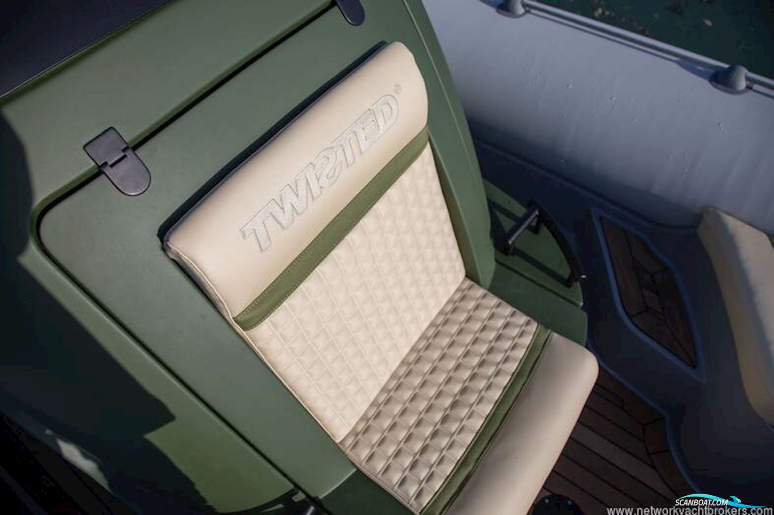 COBRA 9.7 Nautique TWISTED