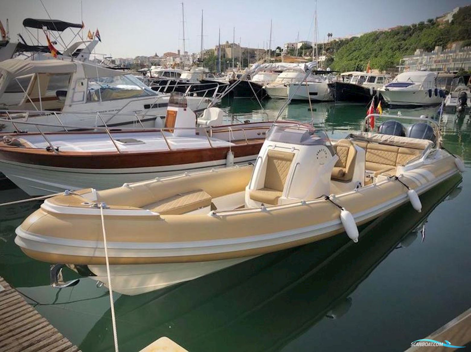 Cobra Nautique 9.7m Motorbåt 2017, med Yamaha motor, Spanien