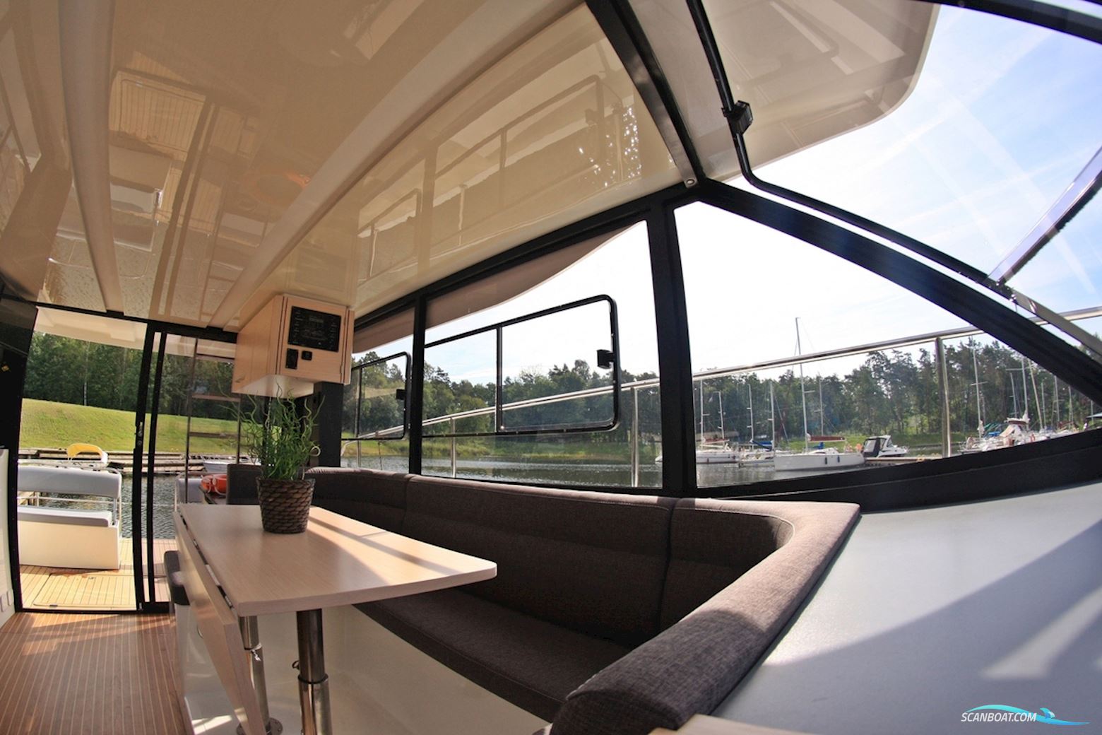 Cobra Yachts Futura 36
