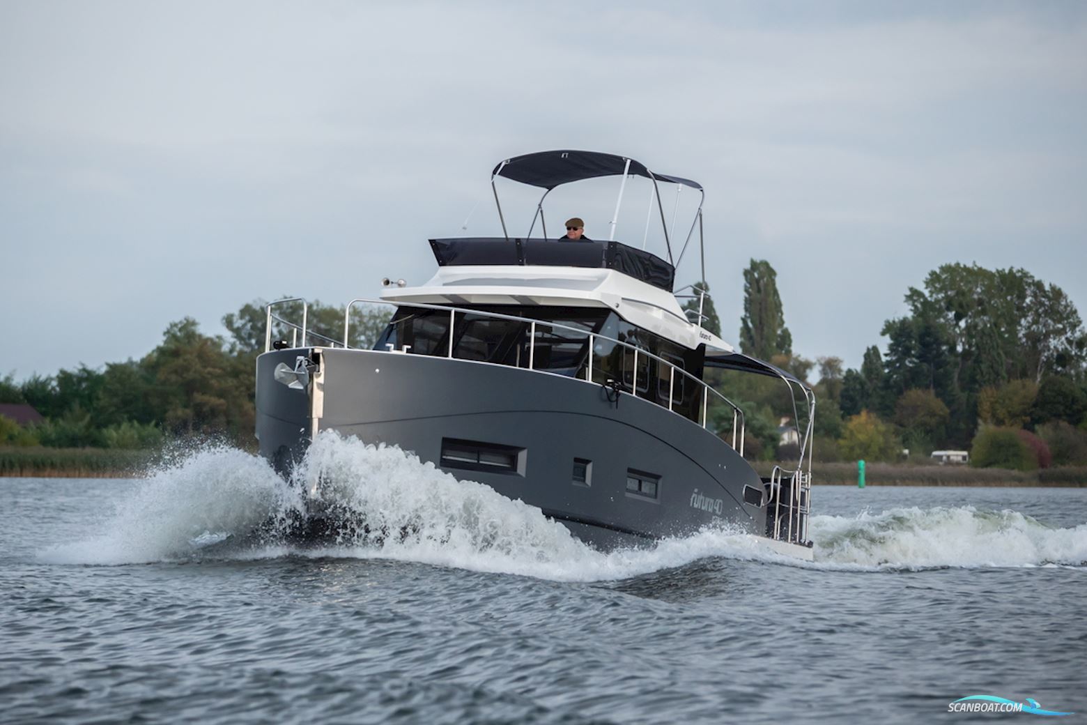 Cobra Yachts Futura 40 Grand Horizon