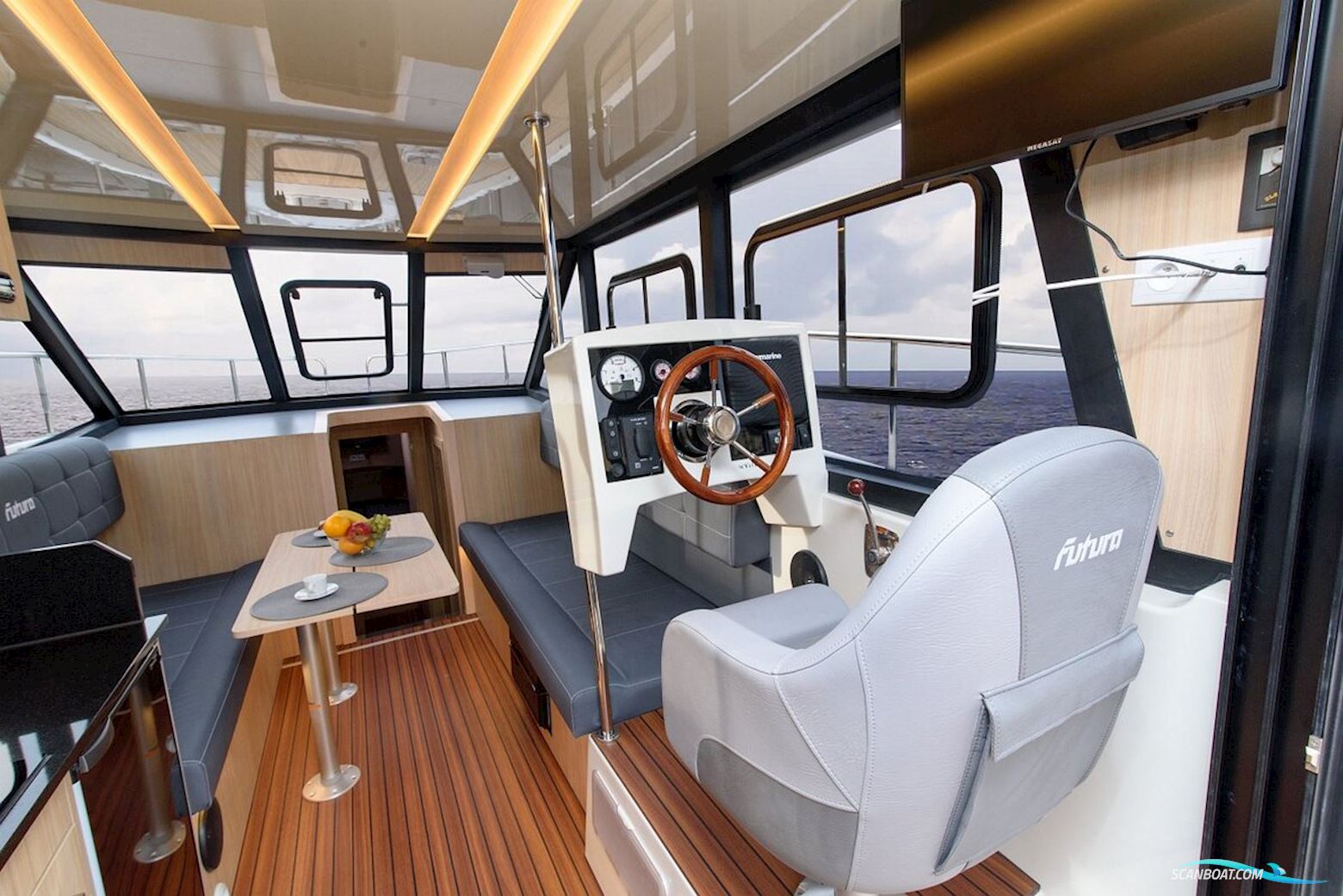 Cobra Yachts Futura 40 Grand Horizon
