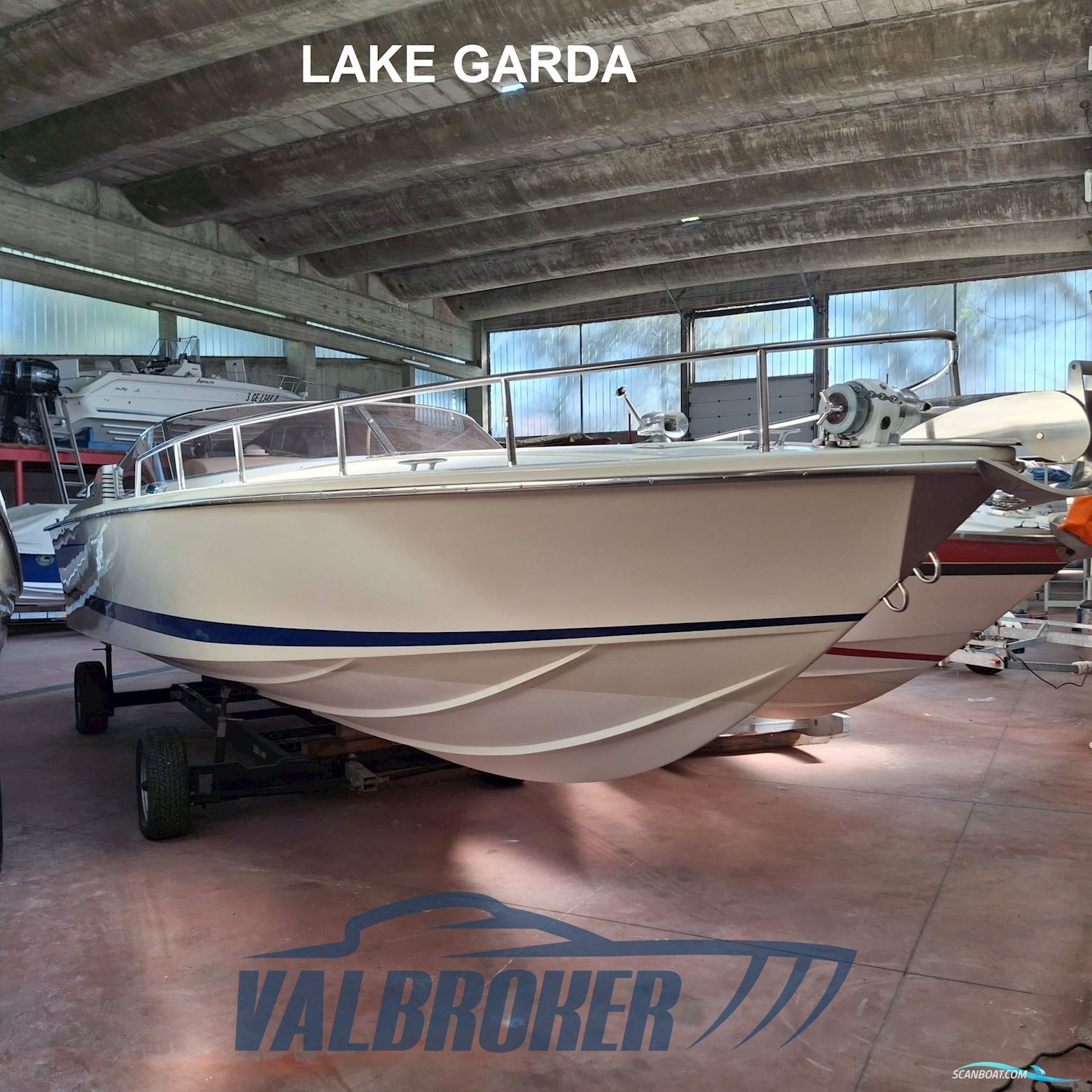 Colombo 29 Racing Motorbåt 1988, med Mercruiser 5.7 V8 Alpha One motor, Italien