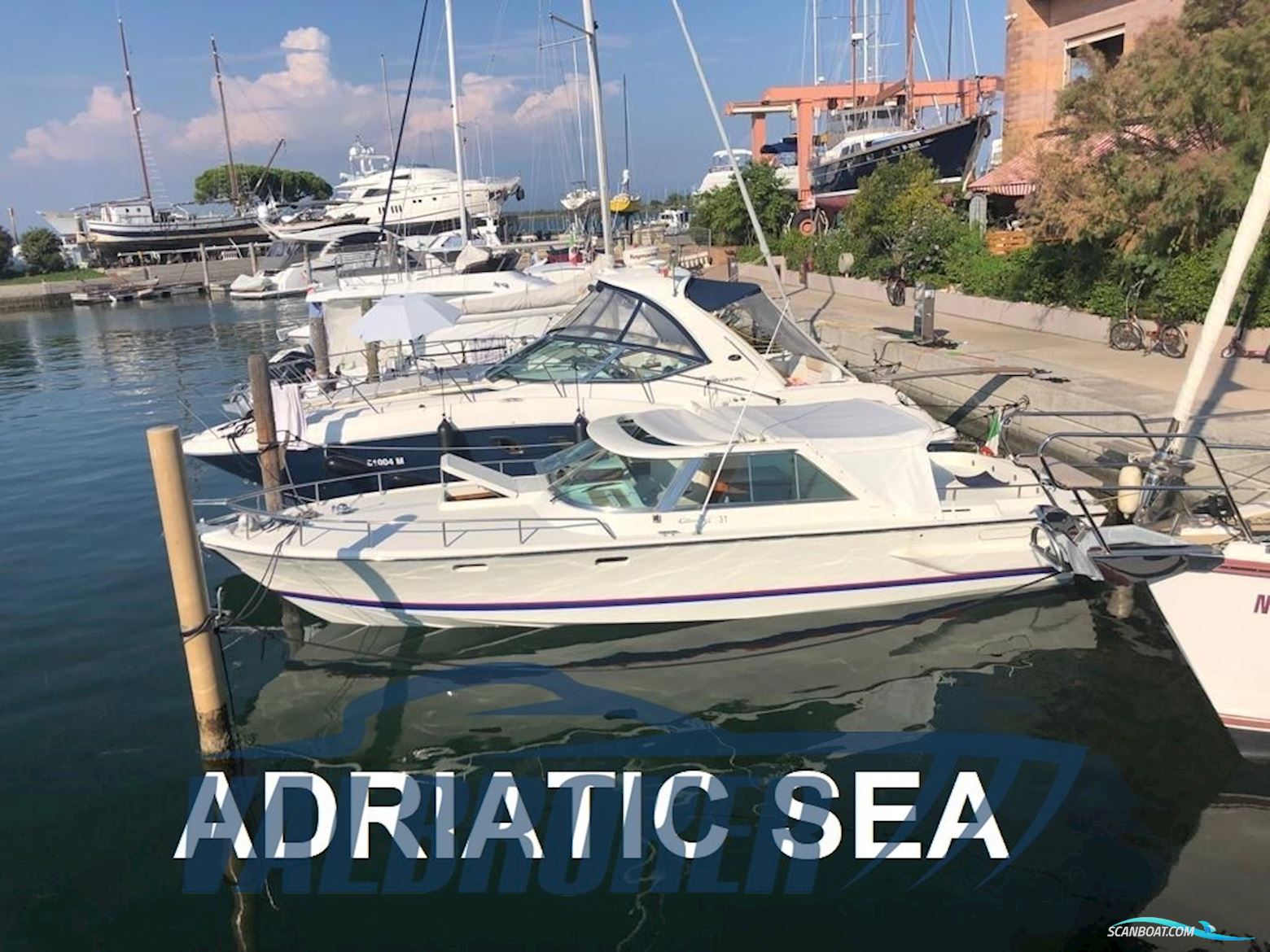 Colombo Super Indios 31 Motorbåt 1986, med Volvo Penta Aqad 40B motor, Italien