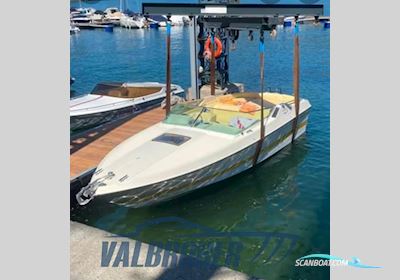 Colombo Vantage 25 Motorbåt 1984, med Marine Power Mcm 3.0 L 2000 motor, Italien