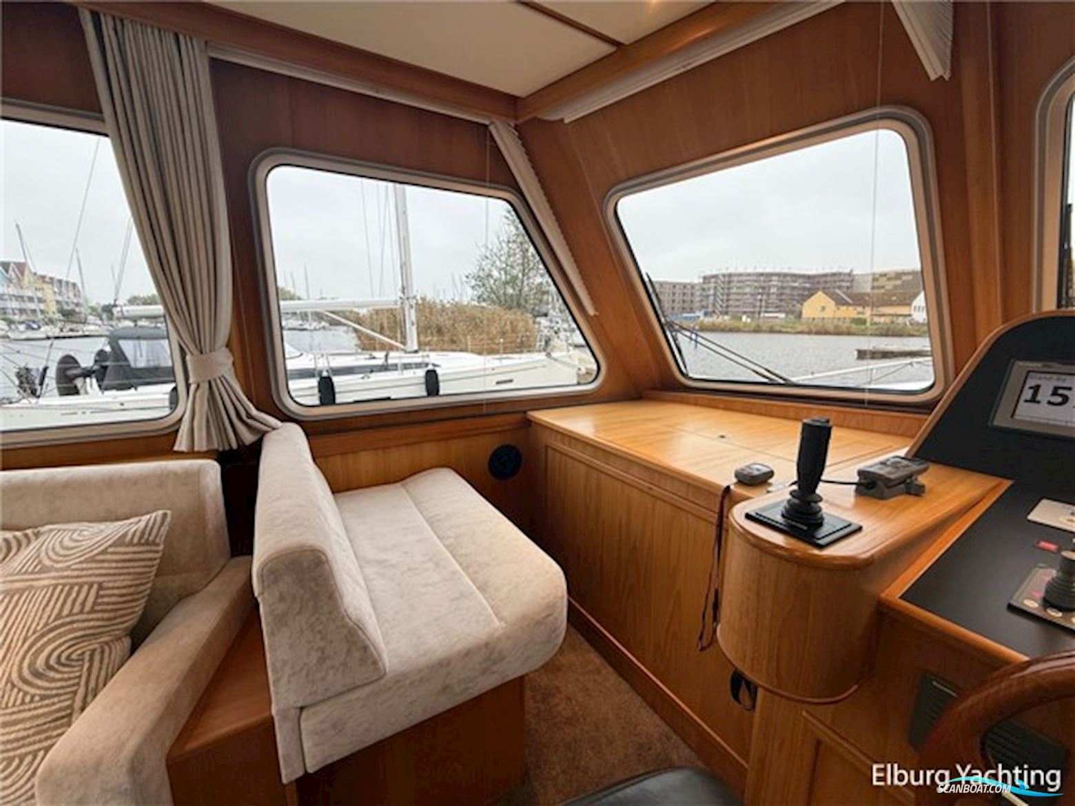 Combi Exclusive 1500 Open Kuip 