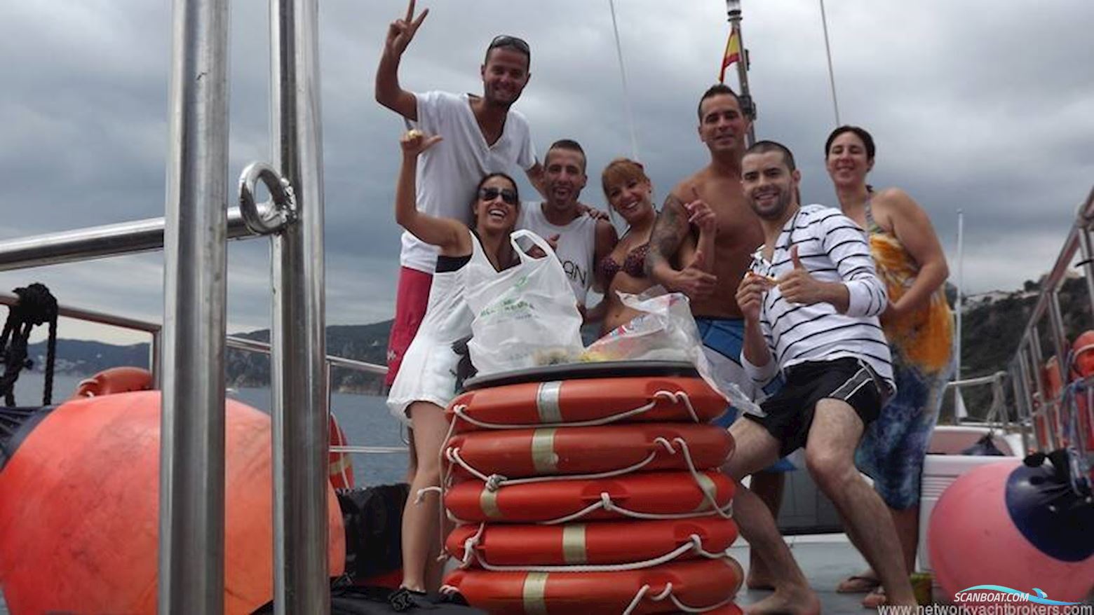 Commercial Snorkelling Day Cruiser Fishing Boat