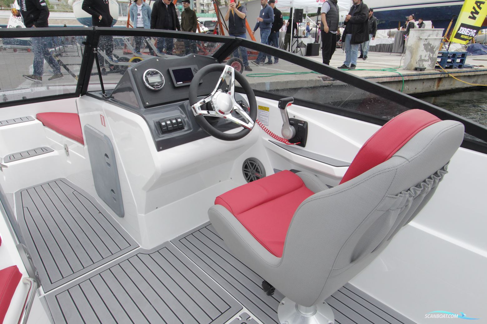 Compass 190 BR Med Mercury F150