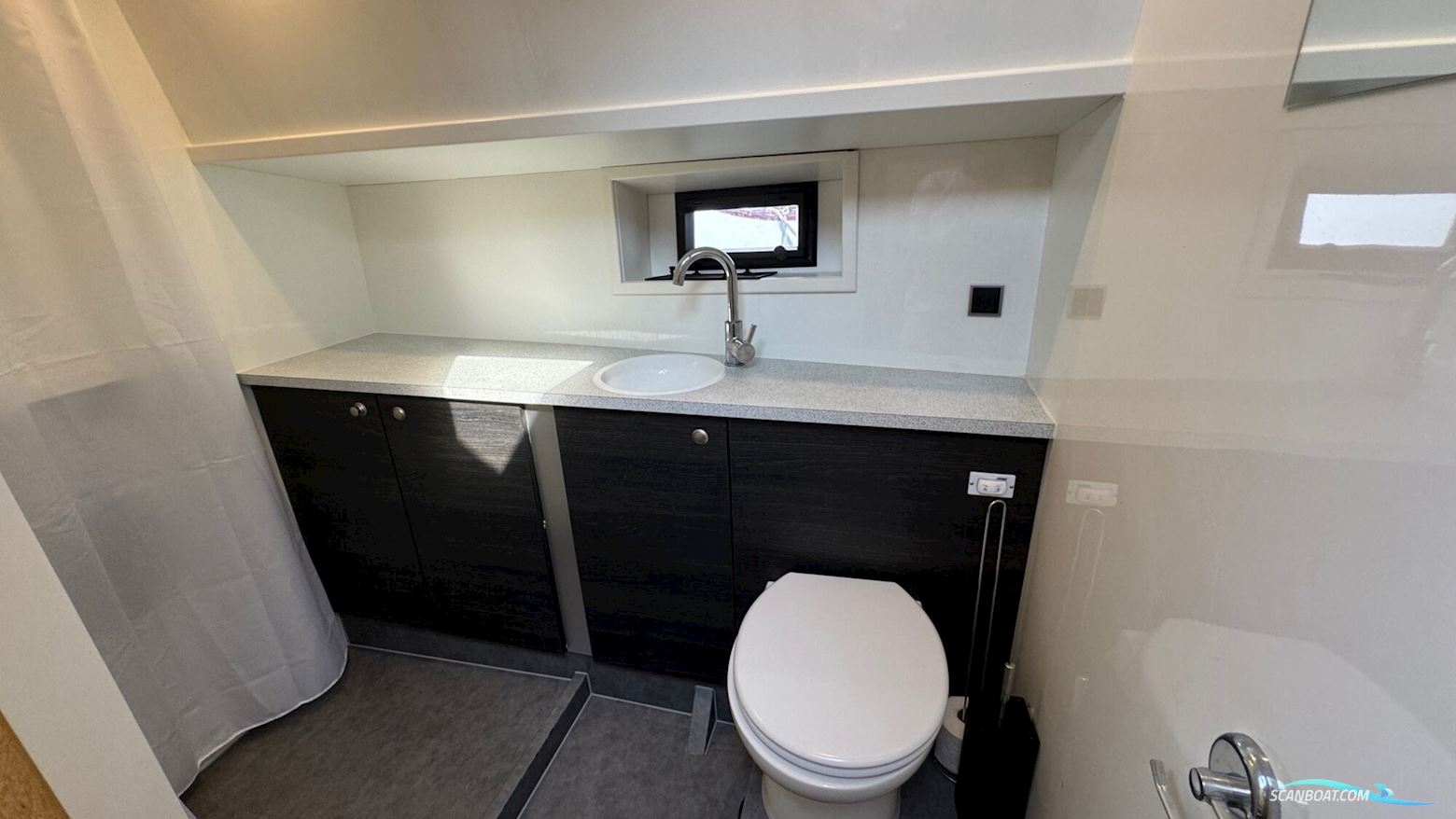 Concordia 110 Sedan Paviljoen