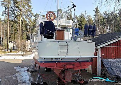 Coral Bay 34 Motorbåt 1999, med Cummins 6Bta 5.9 motor, Finland