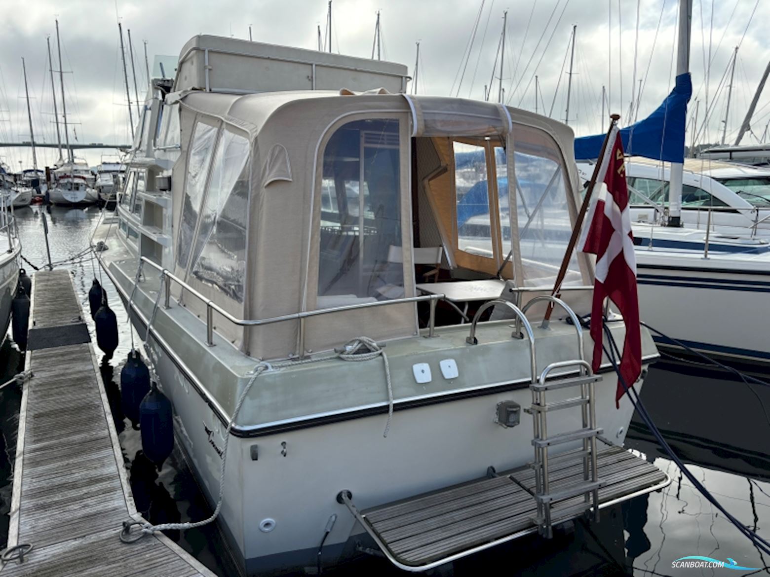 Coronet 32 Deepsea