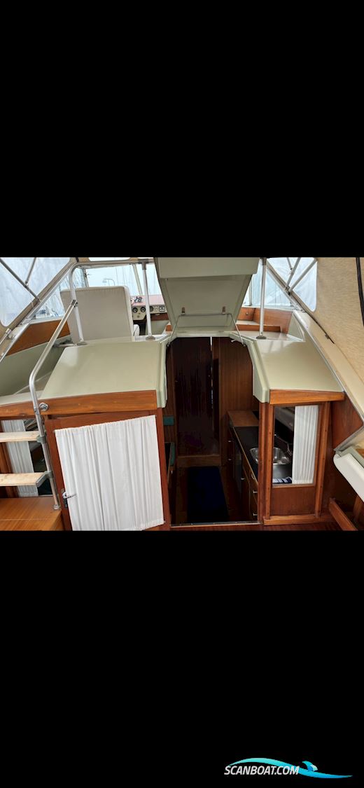 Coronet 32 Oceanfarer