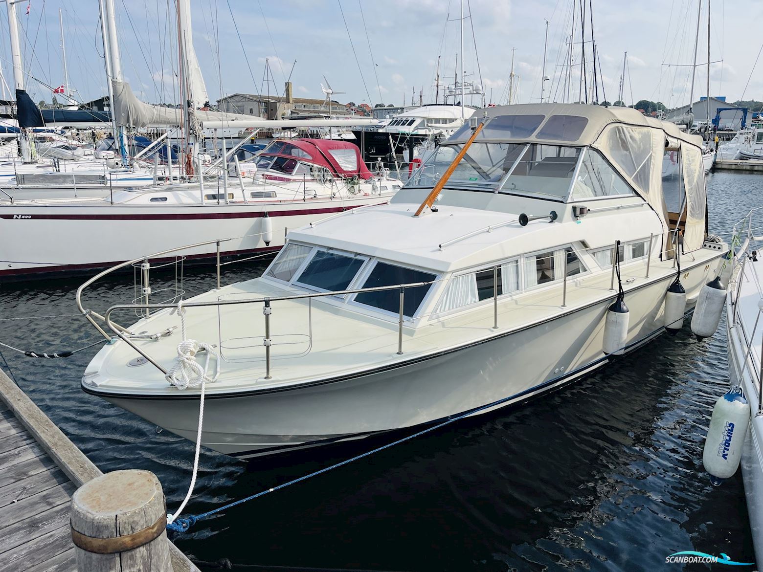 Coronet 32 Oceanfarer