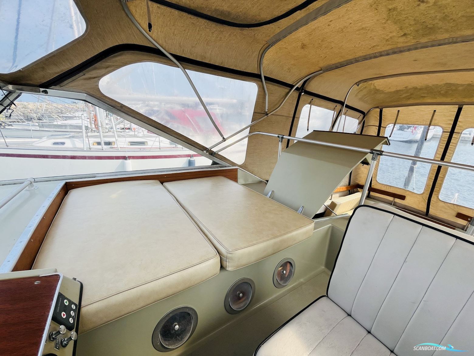 Coronet 32 Oceanfarer