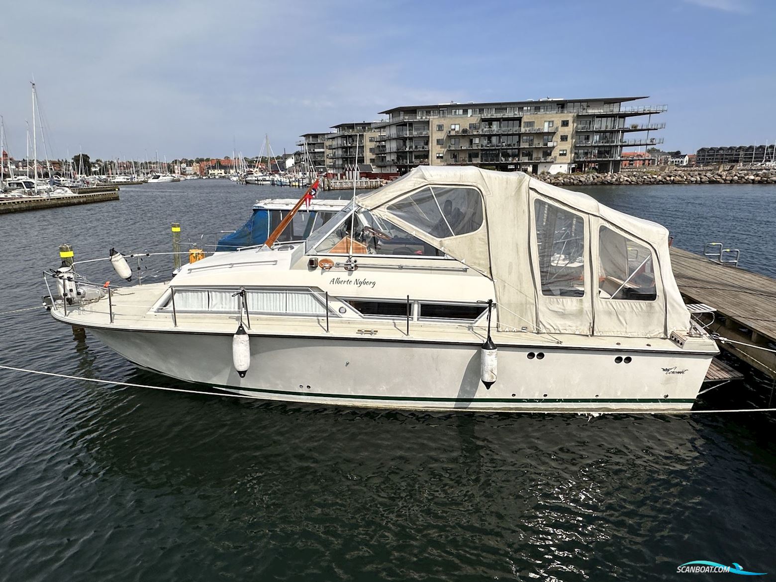 Coronet 32 Oceanfarer