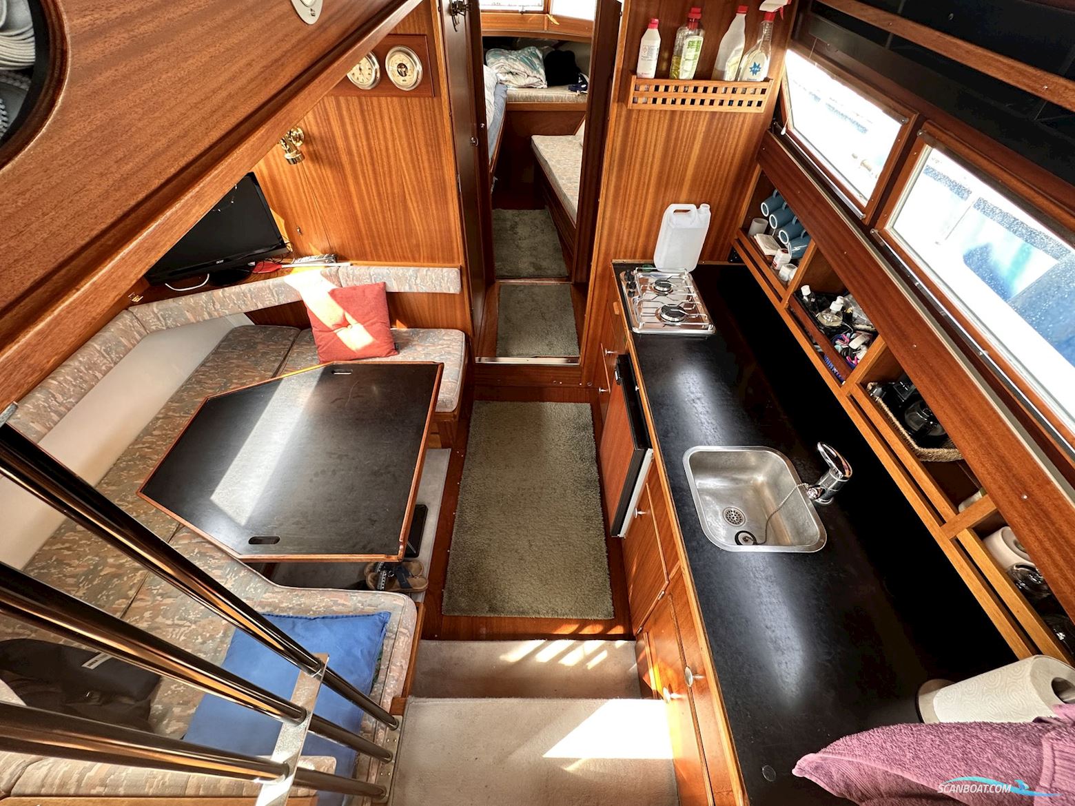 Coronet 32 Oceanfarer