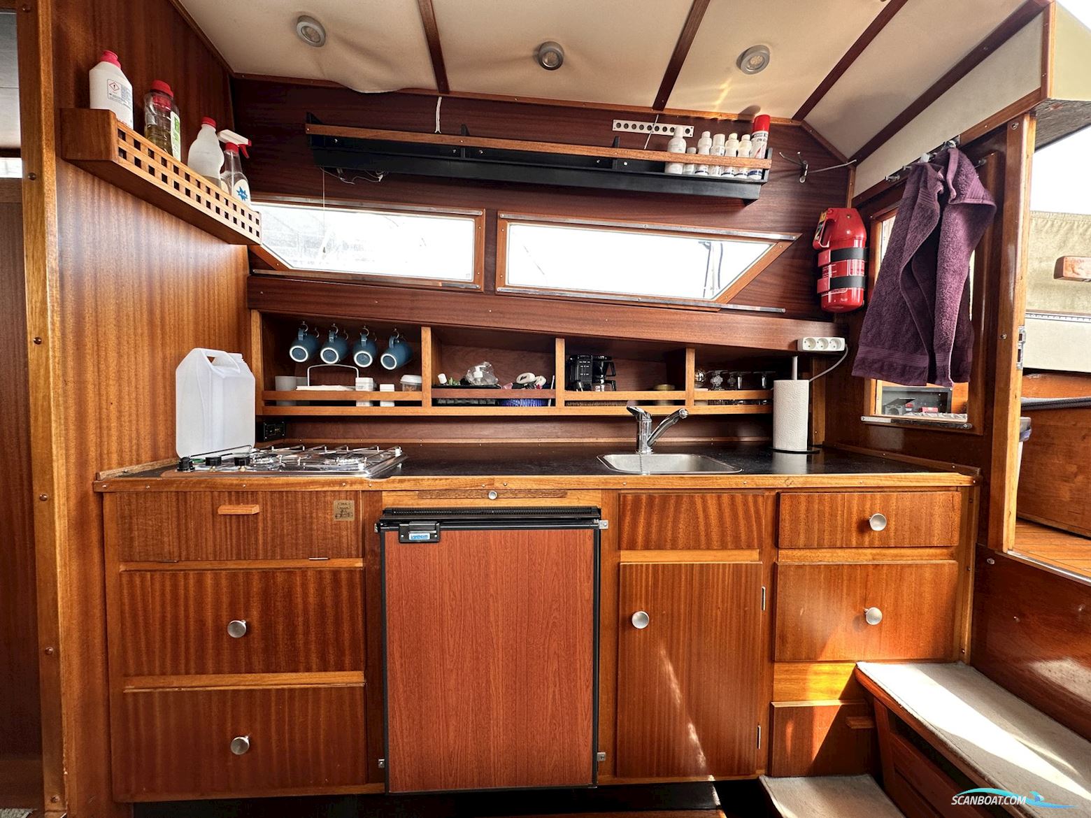 Coronet 32 Oceanfarer