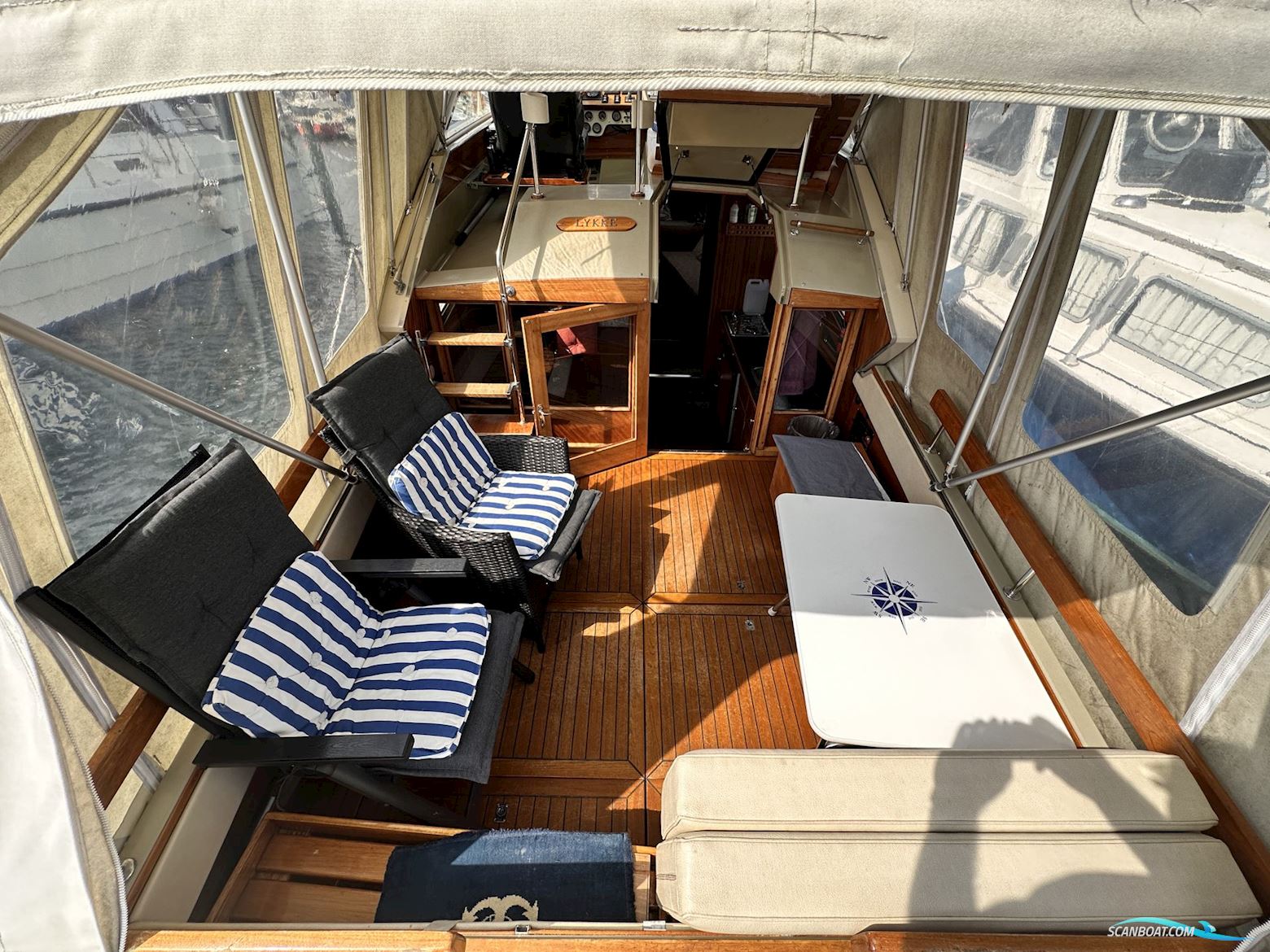 Coronet 32 Oceanfarer