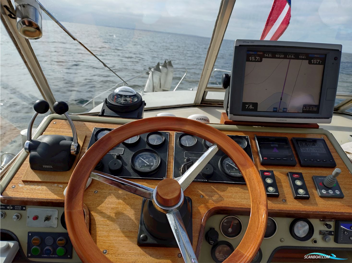 Coronet 32 Oceanfarer