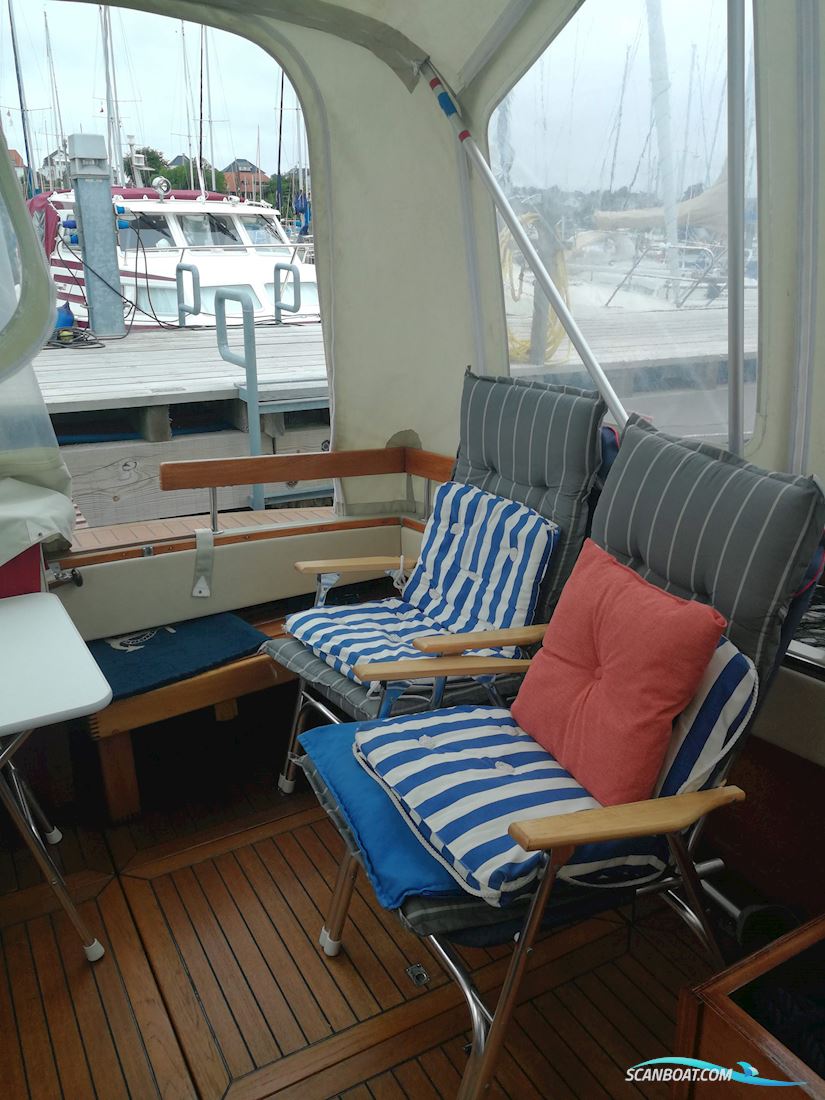 Coronet 32 Oceanfarer