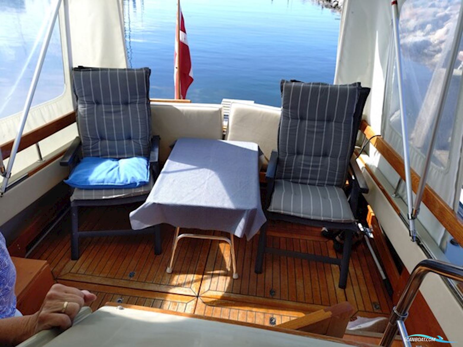 Coronet 32 Oceanfarer